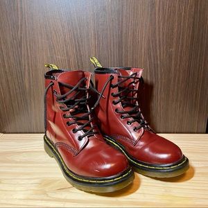 Dr. Martens 1460, Smooth Leather Lace Up Boots